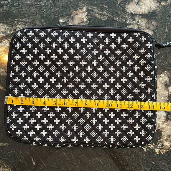 Vera Bradley laptop sleeve - Picture 5 of 6